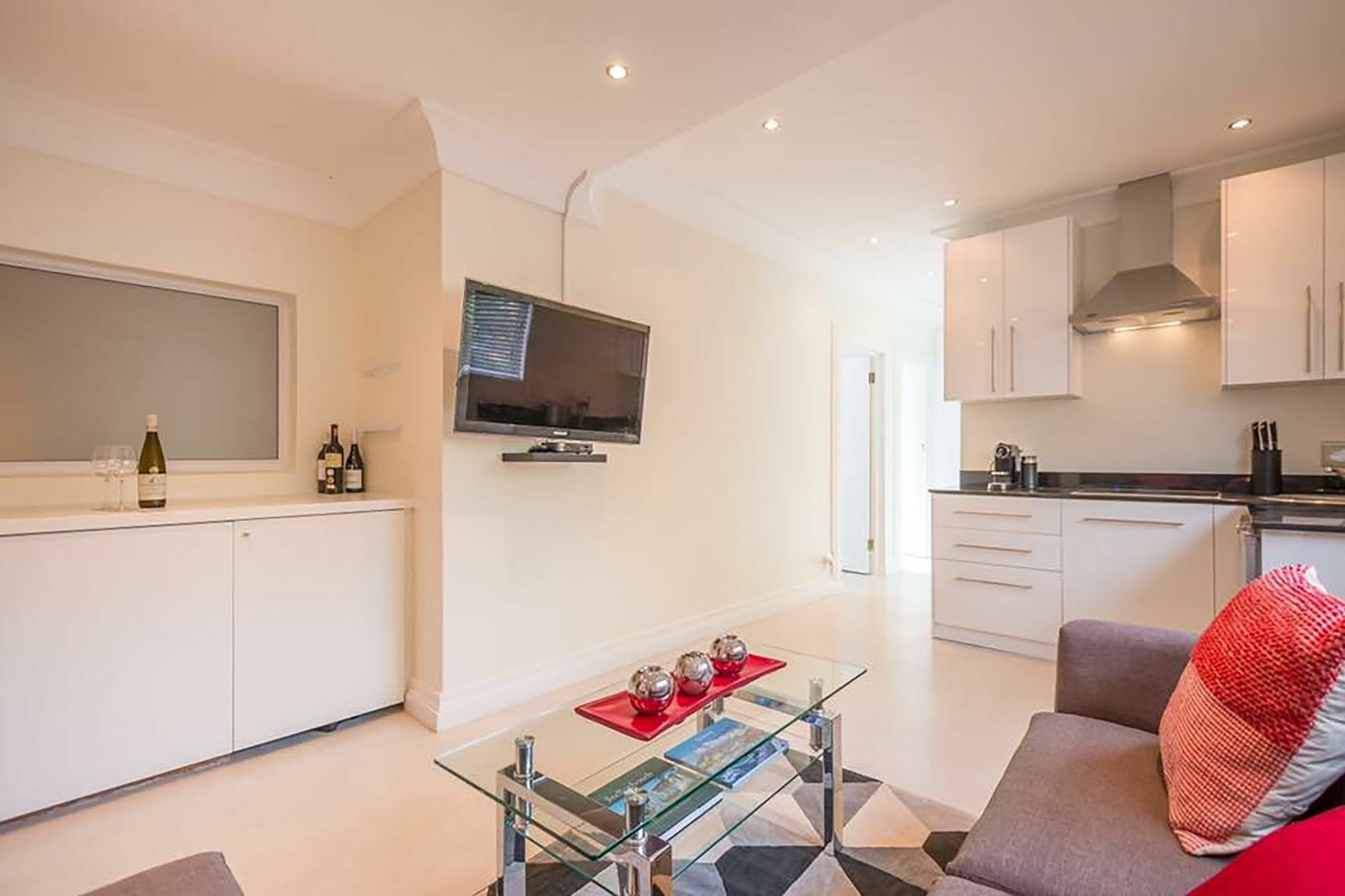 Apartment 2 On Medburn Cape Town
